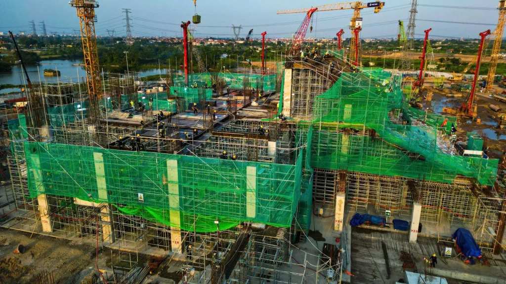 tiến độ sân vận động hùng vương